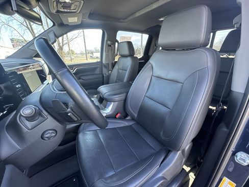 Certified 2023 GMC Sierra 1500 SLT w/ SLT Premium Package image 11