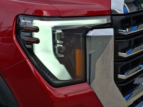 New 2026 GMC Sierra 2500 SLT w/ SLT Premium Package image 9