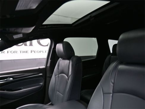 Used 2023 Buick Enclave Essence w/ Experience Buick Package image 17