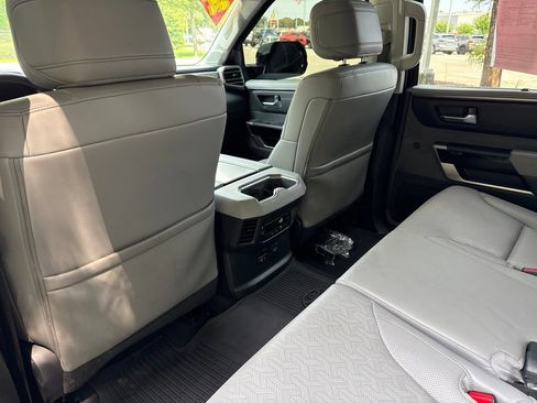 Used 2024 Toyota Sequoia Limited w/ Tow Technology Package AWD/4WD image 15