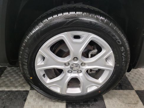 Used 2016 Jeep Renegade Limited AWD/4WD image 35