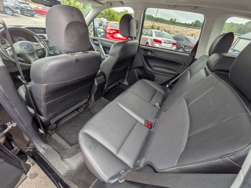 Used 2015 Subaru Forester 2.5i Limited AWD/4WD image 23