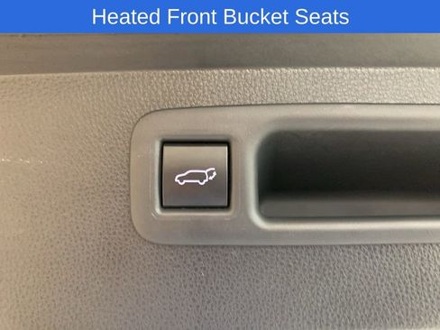 Used 2022 Toyota Highlander XLE image 18