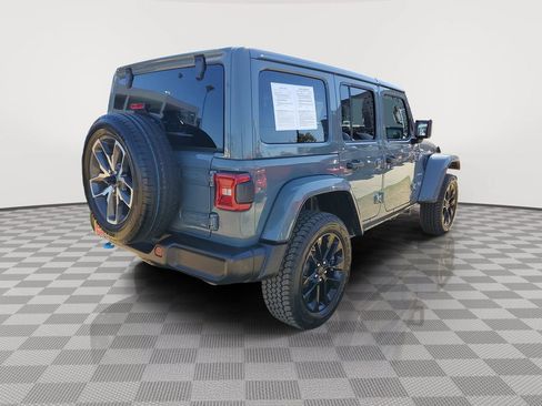 Used 2024 Jeep Wrangler Unlimited Sahara AWD/4WD image 4