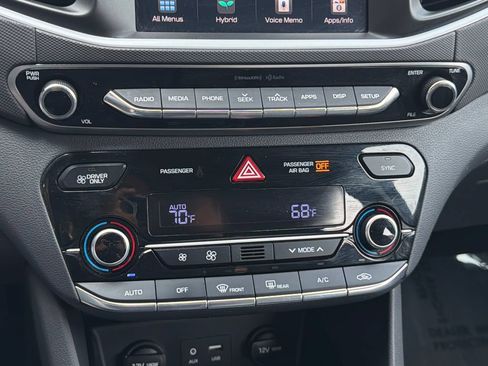 Used 2019 Hyundai Ioniq SEL FWD image 29