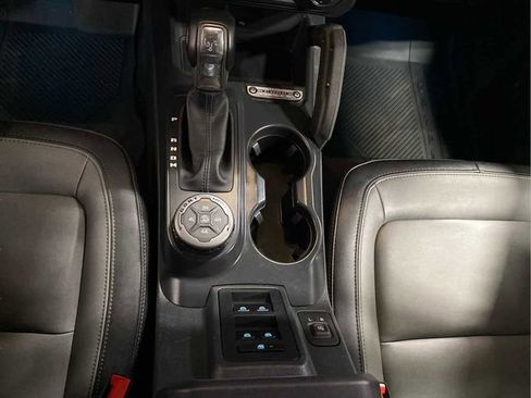 Used 2024 Ford Bronco Everglades image 17