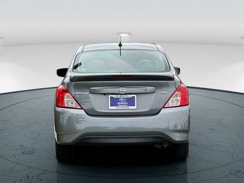 Used 2019 Nissan Versa SV FWD image 5