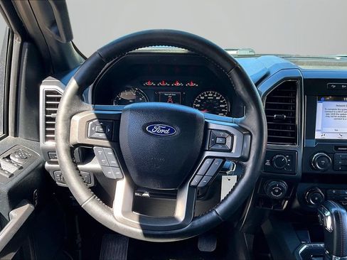 Used 2019 Ford F150 XLT w/ Equipment Group 302A Luxury AWD/4WD image 9