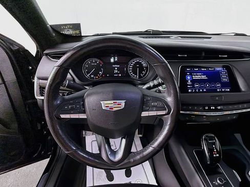 Used 2021 Cadillac XT4 Sport w/ Sun And Sound Package AWD/4WD image 11