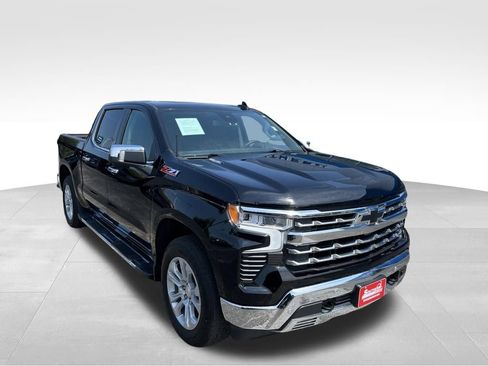 Used 2025 Chevrolet Silverado 1500 LTZ w/ LTZ Premium Package AWD/4WD image 34