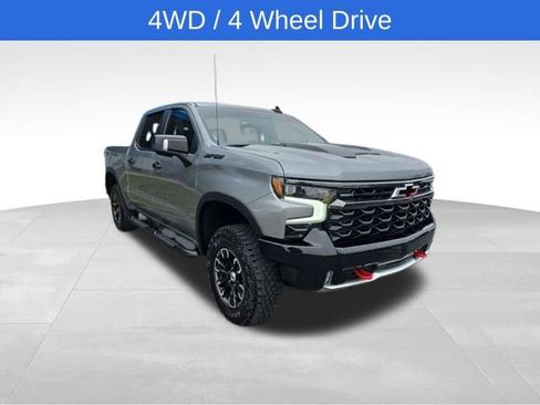 Used 2024 Chevrolet Silverado 1500 ZR2 w/ Technology Package image 9
