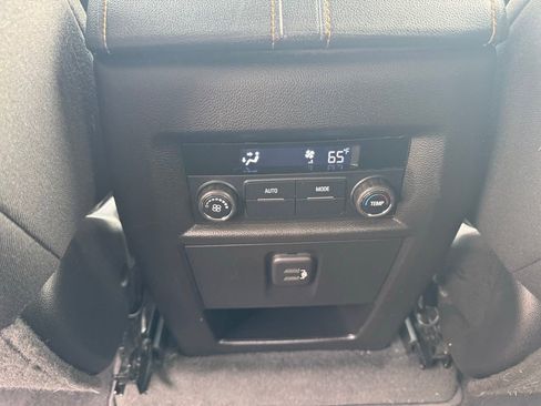 Used 2020 Chevrolet Traverse LS image 27