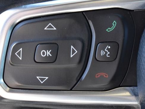 Used 2018 Jeep Wrangler Unlimited Sahara AWD/4WD image 25