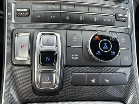 Used 2022 Hyundai Santa Fe SEL w/ Convenience + Premium Package image 16