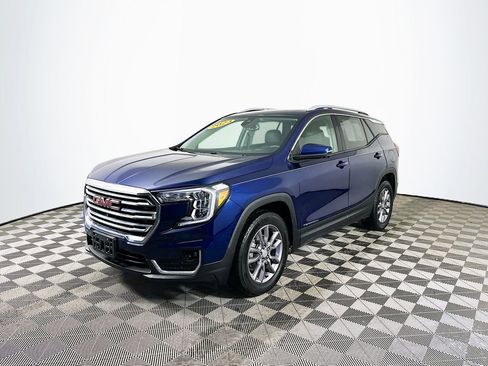 Used 2023 GMC Terrain SLT w/ Tech Package image 6