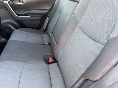 Used 2025 Toyota RAV4 XLE FWD image 11