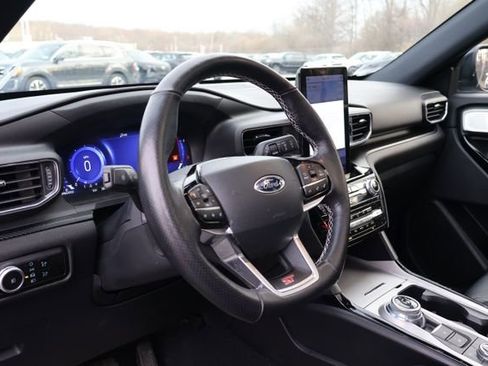 Used 2023 Ford Explorer ST w/ Equipment Group 401A image 7