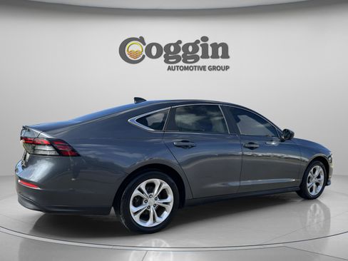 Certified 2023 Honda Accord LX image 6