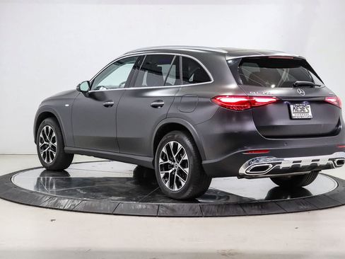 Used 2025 Mercedes-Benz GLC 350e 4MATIC image 2