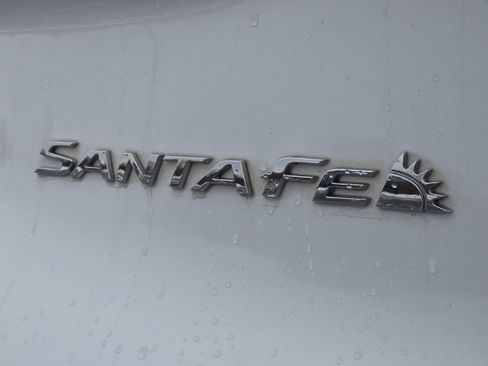 Used 2020 Hyundai Santa Fe SEL w/ Convenience + Premium Package image 12