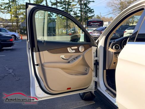 Used 2020 Mercedes-Benz GLC 300 GLC 300 4MATIC Sport Utility 4 image 23