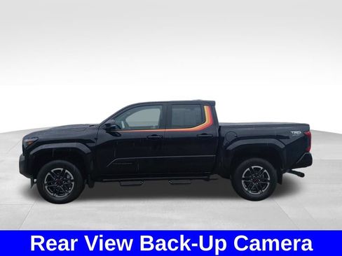 Used 2025 Toyota Tacoma TRD Sport w/ TRD Sport Upgrade Package AWD/4WD image 23