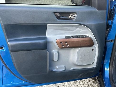 Used 2022 Ford Maverick Lariat w/ Lariat Luxury Package image 19