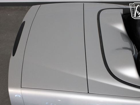 Used 2005 Chevrolet Corvette w/ Preferred Equipment Group image 37