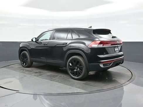 New 2026 Volkswagen Atlas Cross Sport SE image 5
