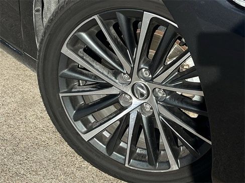 Used 2022 Lexus ES 350 w/ Premium Package image 10