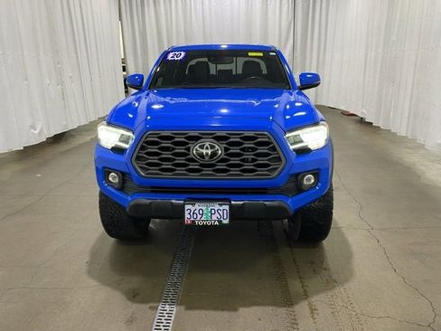 Used 2020 Toyota Tacoma TRD Off-Road image 9