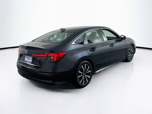 Used 2022 Honda Civic EX image 5