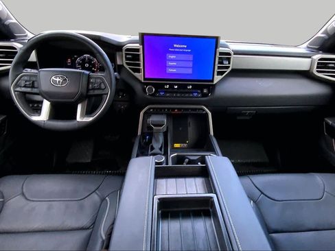 Used 2026 Toyota Tundra Limited AWD/4WD image 16