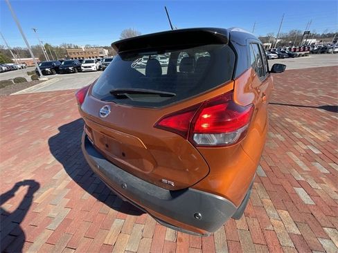 Used 2020 Nissan Kicks SR w/ SR Premium Package image 21