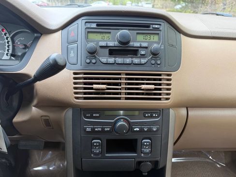Used 2004 Honda Pilot EX image 24