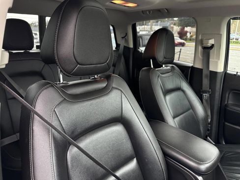 Used 2016 GMC Canyon SLT image 20