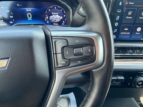 Certified 2025 Chevrolet Silverado 1500 LT AWD/4WD image 25