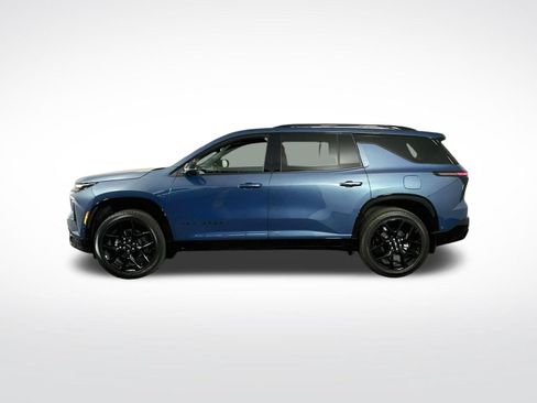 Used 2026 Chevrolet Traverse RS w/ LPO, Floor Liner Package AWD/4WD image 5