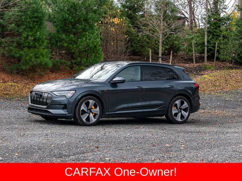 Used 2022 Audi e-tron Premium Plus w/ Premium Plus Package image 3