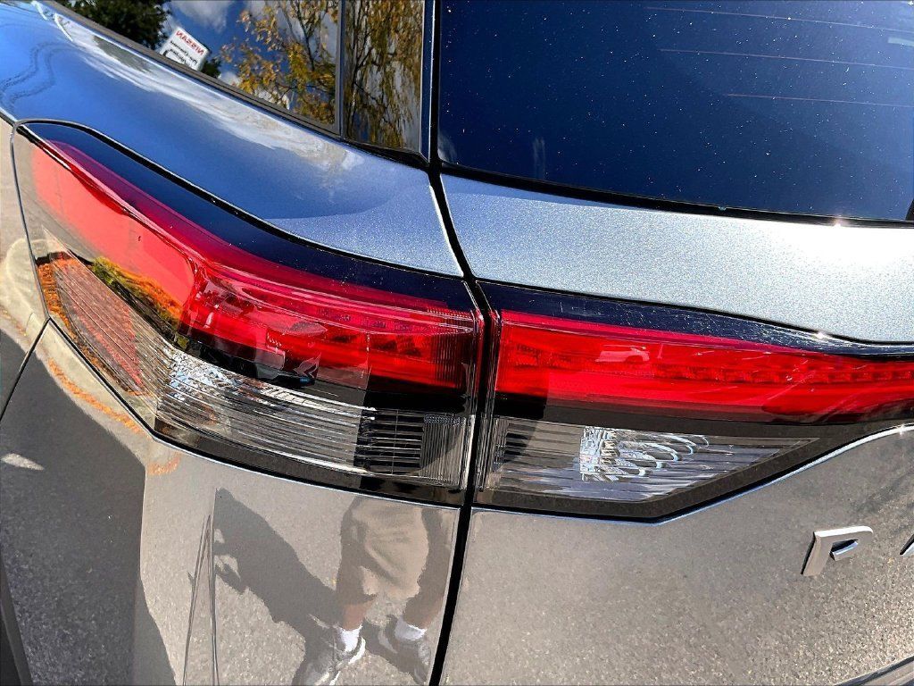 Certified 2026 Nissan Pathfinder SV AWD/4WD image 34