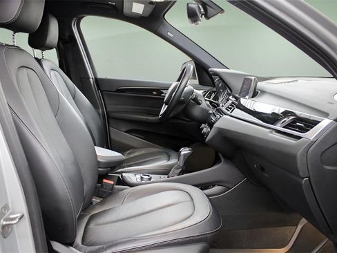 Used 2018 BMW X1 xDrive28i image 24