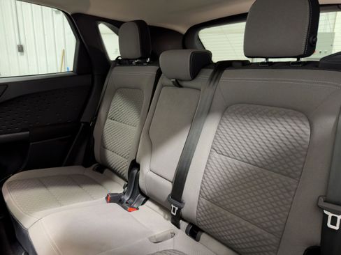 Used 2020 Ford Escape SE image 27