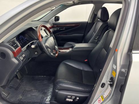 Used 2007 Lexus LS 460 image 16