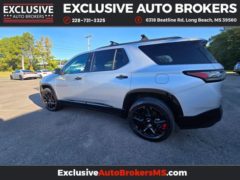 Used 2020 Chevrolet Traverse Premier w/ Redline Edition image 8