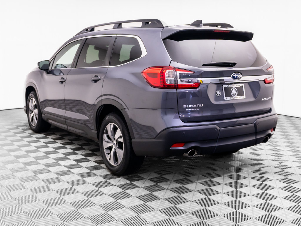Used 2024 Subaru Ascent Premium w/ Convenience Package AWD/4WD image 4