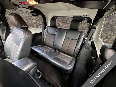Used 2018 Jeep Wrangler Sport AWD/4WD image 23