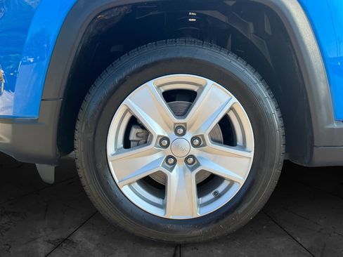 Used 2022 Jeep Compass Latitude AWD/4WD image 14
