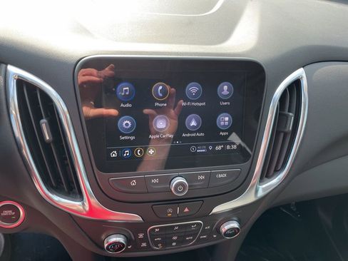 Used 2024 Chevrolet Equinox LT image 10