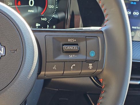 New 2026 Nissan Kicks SR w/ Cold Weather Package image 17