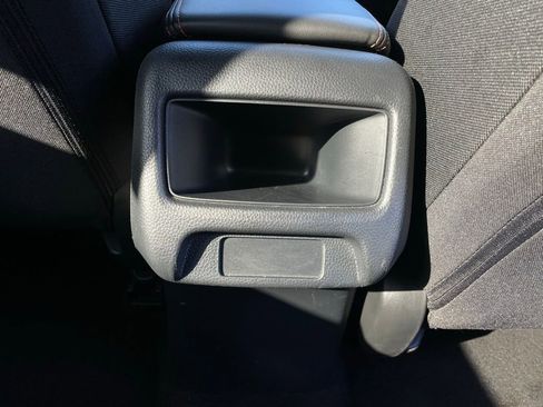 Certified 2025 Honda HR-V Sport image 36